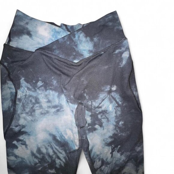 Alphalete Surface Power Blue Tie Dye Oil Stain Leggings Size Medium - Picture 7 of 8